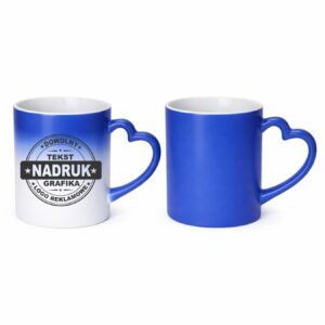 Kubki reklamowe niebieski matowy – magiczne z uchem w kształcie serca, 330 ml